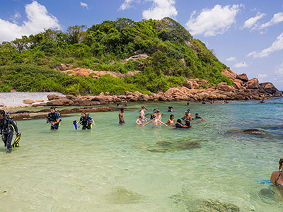 Beach and Wildlife Tour of Sri Lanka