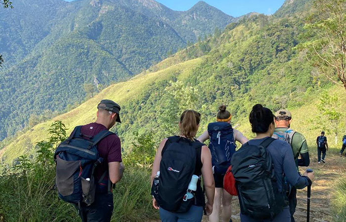 Scenic Train and Trekking Trips in Sri Lanka