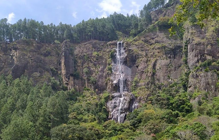 Scenic Train and Trekking Trips in Sri Lanka
