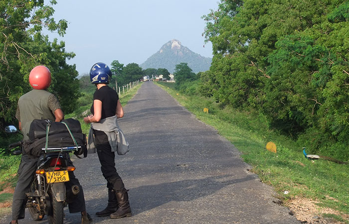 Trek through the country side and Trekking Trips in Sri Lanka - Scenic trekking tours in Sri Lanka - Trek through the Country Side and trekking tours - Trekking Trips in Sri Lanka - Sri Lanka trekking Trips - Trekking trips in Bentota - Bentota Trekking Trips - Village Walk in Sri Lanka