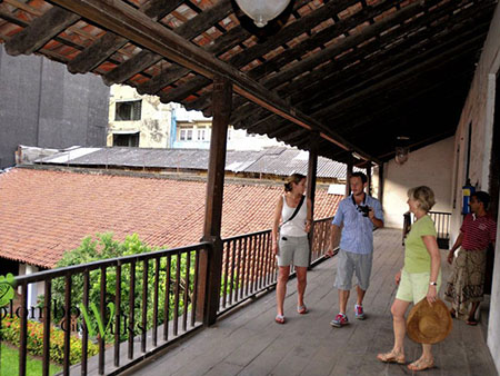 Colombo City walk, Colombo City walk Tours, Colombo walk Tours, Walk Tours in Colombo City, Street Food Tours in Colombo, Colombo food Tours, Walk Tours in Colombo, City Tours in Colombo, Colombo City experience in Sri lanka