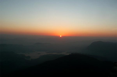 Adam's Peak Tours - Sri Lanka Adam's Peak Tours - Tours to Adam's Peak in Sri Lanka - Trips to Adam's Peak - Hiking Adam's Peak - Adam's Peak, Sri Lanka