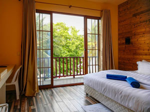 Maldives Local Island and Luxury Resorts Holidays