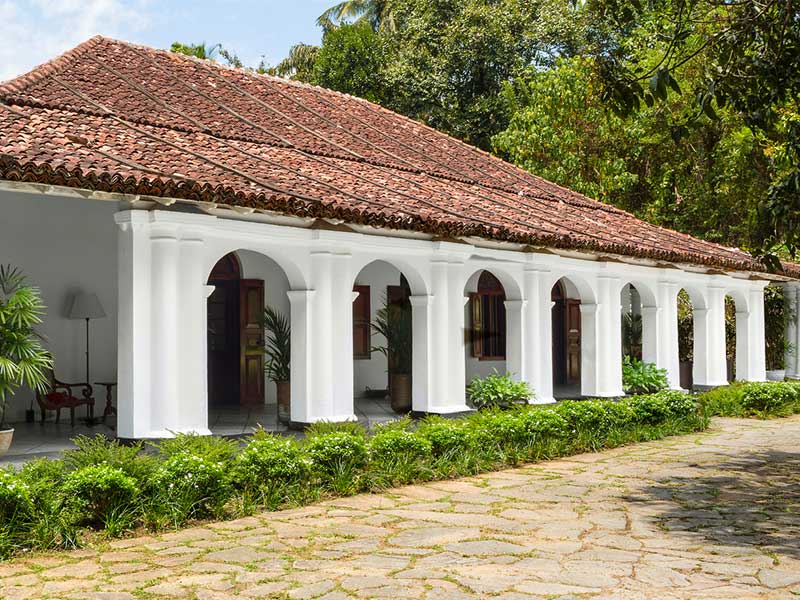 Romantic Honeymoon Vacations in Sri Lanka