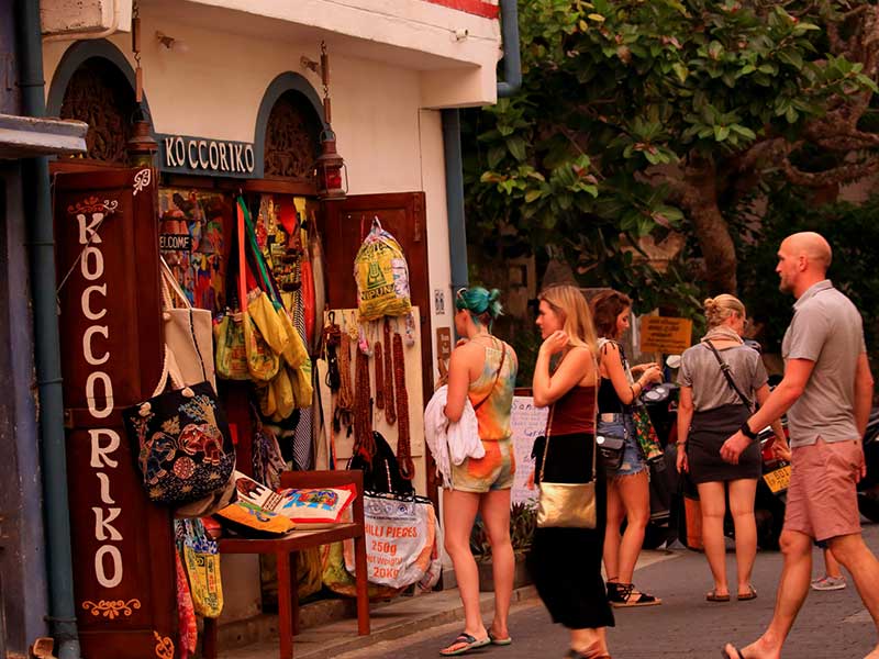 Romantic Honeymoon Vacations in Sri Lanka